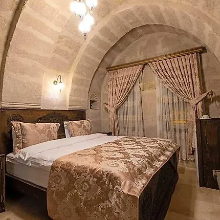 Отель Underground Cave Аванос